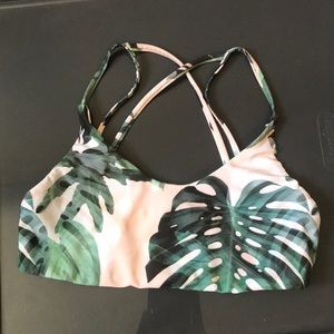 Stone Fox Swim Monstera Leaf bikini Top